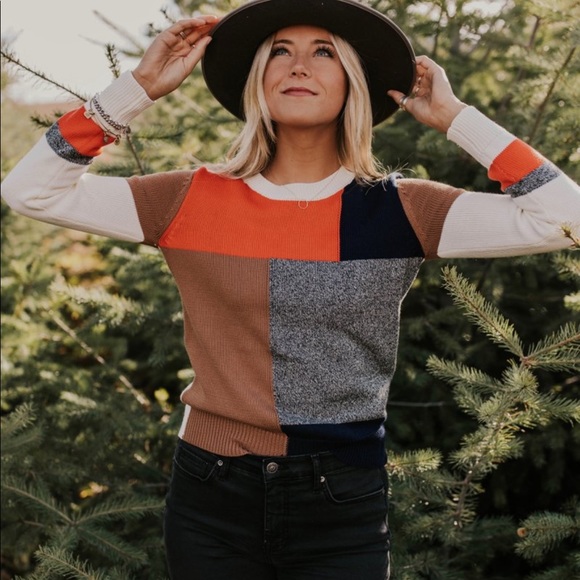 Roolee Kamara Color Block Sweater Knit Crew Neck - Picture 6 of 6